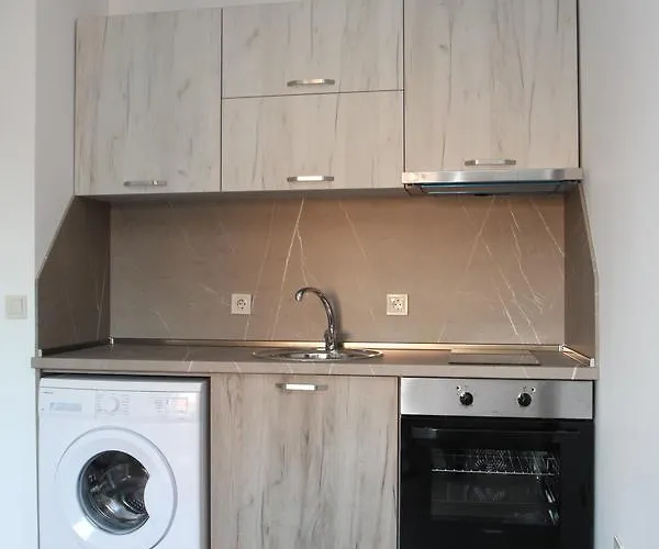 شقة فندقية Salena 4*