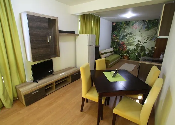 Salena מלון דירות