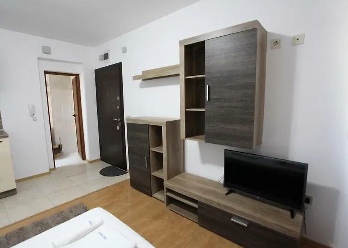 شقة فندقية Salena 4*