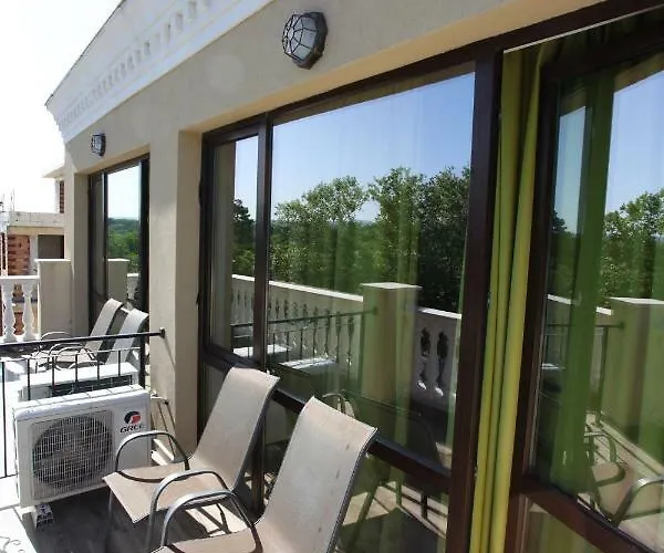 Salena 아파트호텔